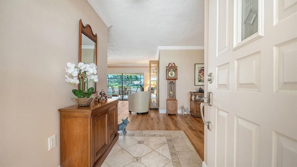 Active With Contract: $674,900 (3 beds, 3 baths, 2403 Square Feet)