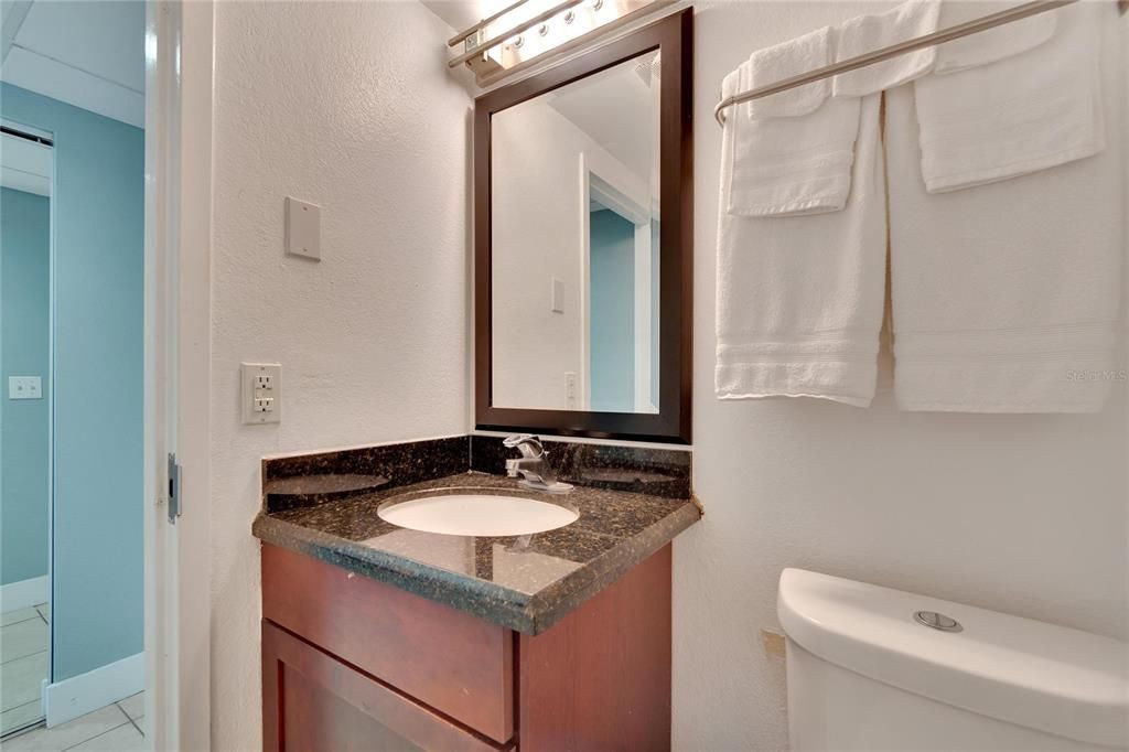 For Sale: $135,000 (1 beds, 1 baths, 308 Square Feet)