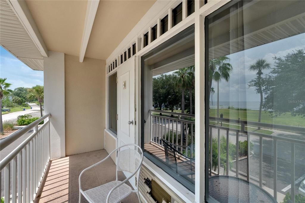For Sale: $135,000 (1 beds, 1 baths, 308 Square Feet)