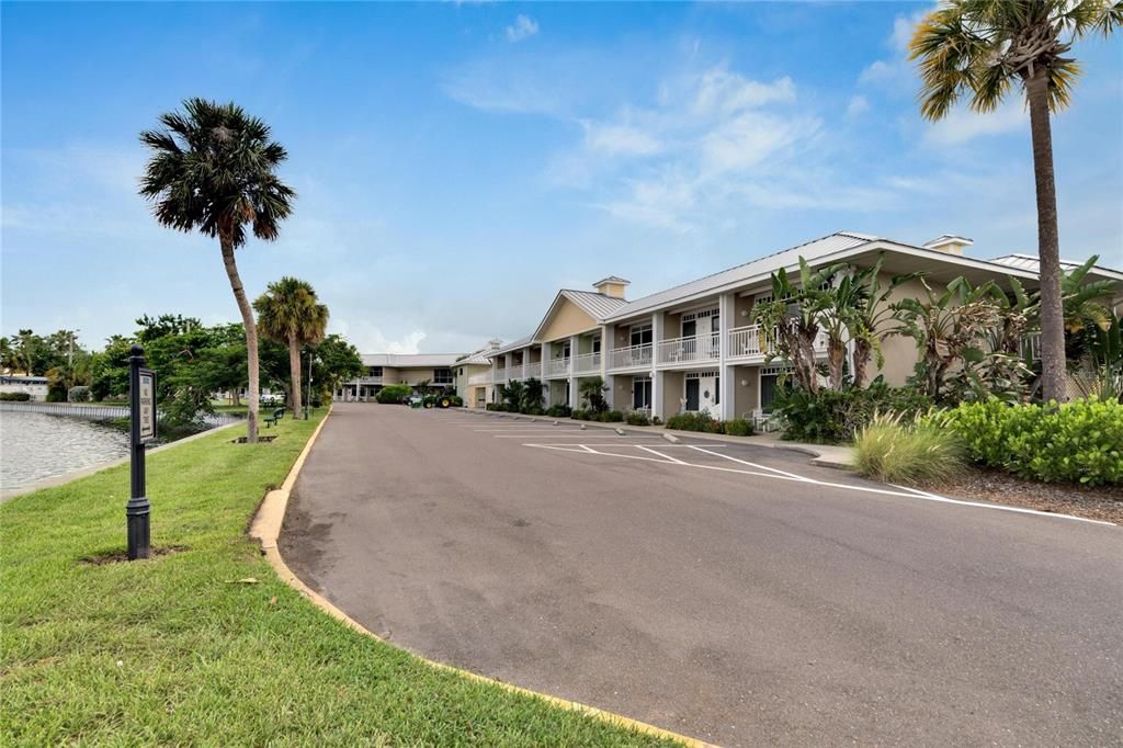 For Sale: $135,000 (1 beds, 1 baths, 308 Square Feet)