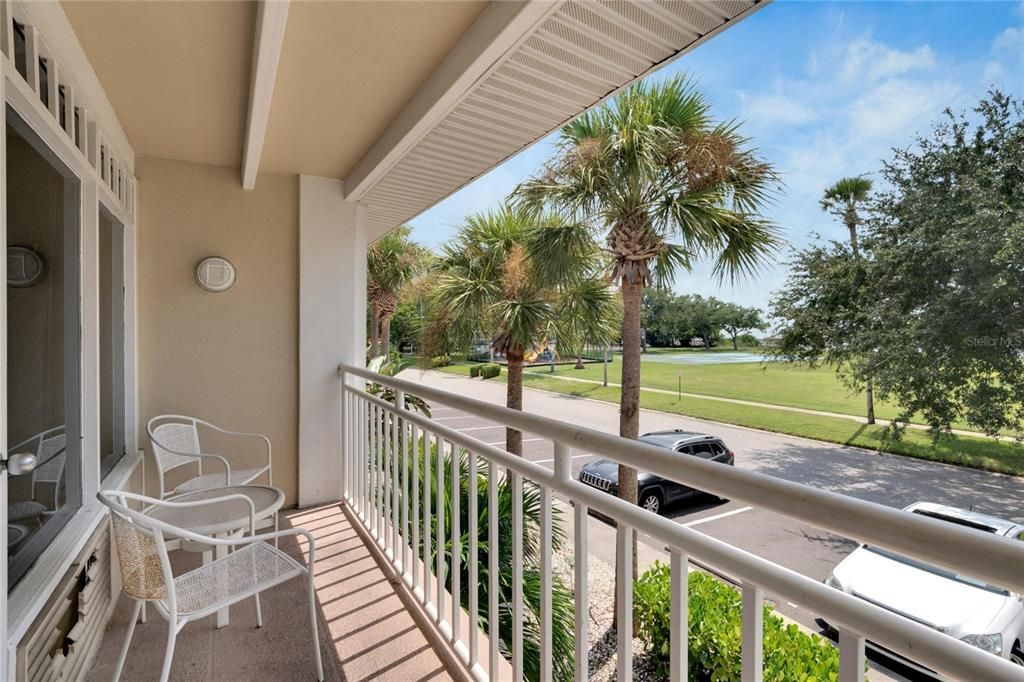 For Sale: $135,000 (1 beds, 1 baths, 308 Square Feet)