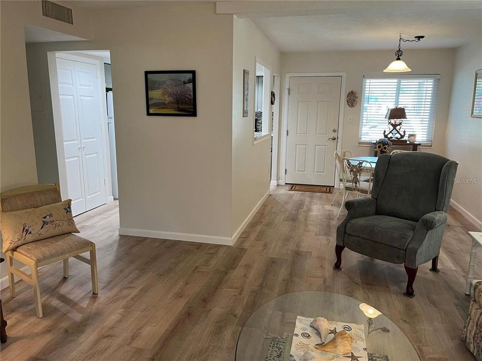 For Rent: $1,395 (2 beds, 2 baths, 1026 Square Feet)