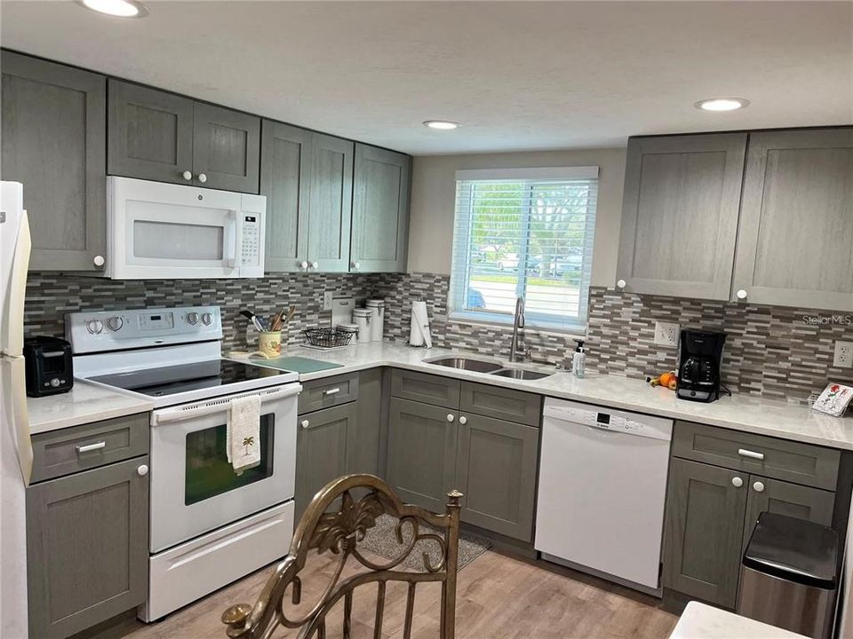 For Rent: $1,395 (2 beds, 2 baths, 1026 Square Feet)