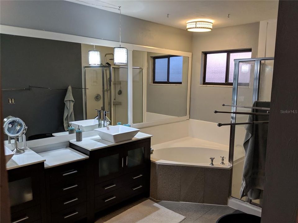 В аренду: $5,000 (2 спален, 2 ванн, 1656 Квадратных фут)