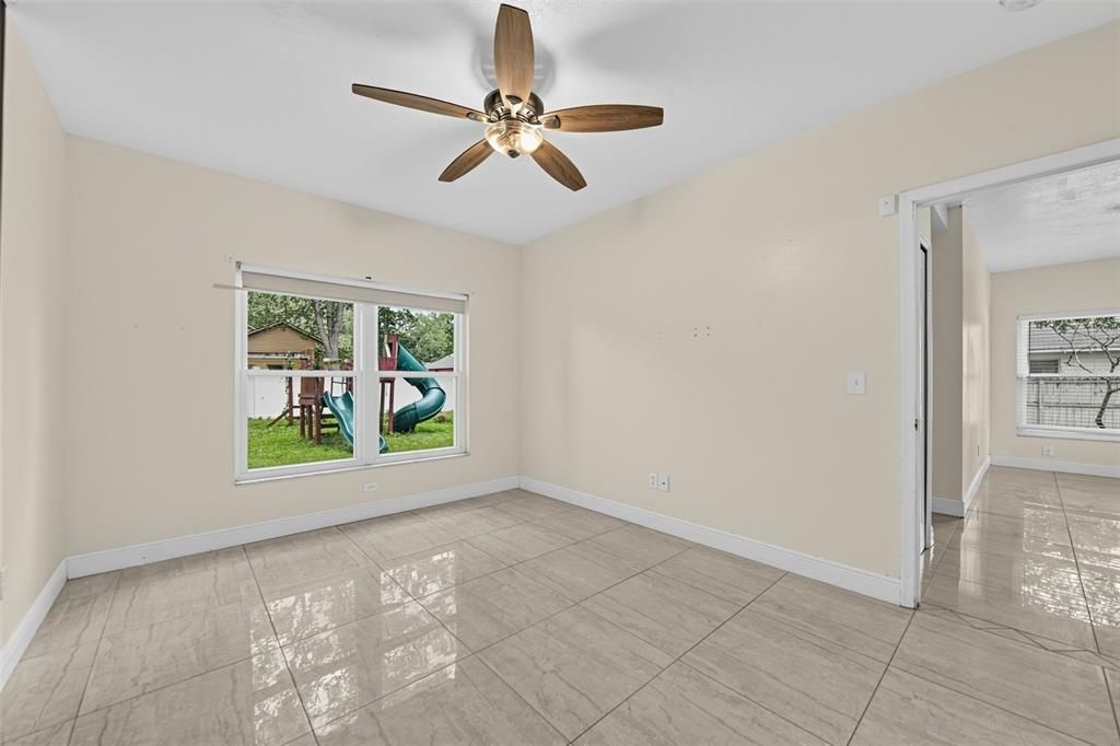 For Sale: $299,900 (4 beds, 2 baths, 1359 Square Feet)