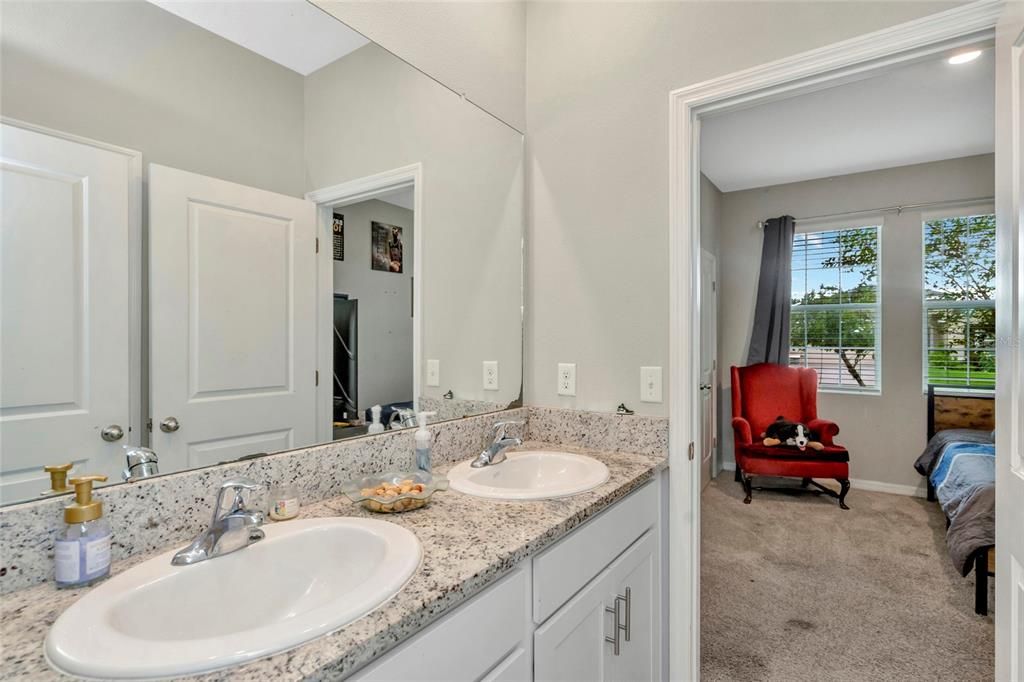 For Sale: $475,000 (4 beds, 3 baths, 2824 Square Feet)