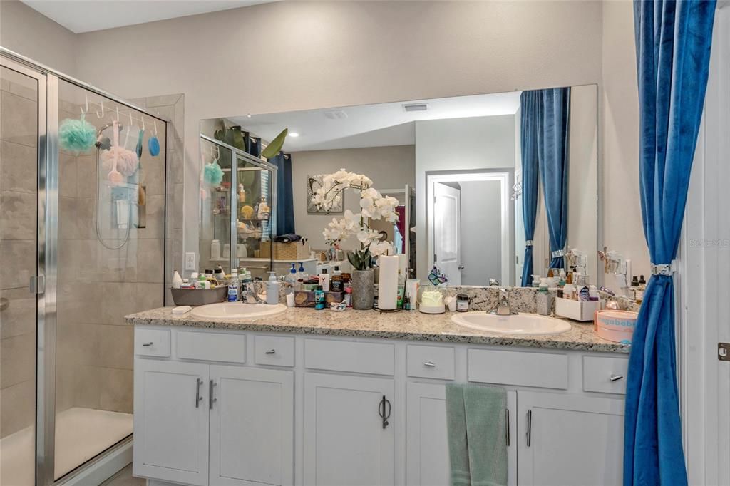 For Sale: $475,000 (4 beds, 3 baths, 2824 Square Feet)