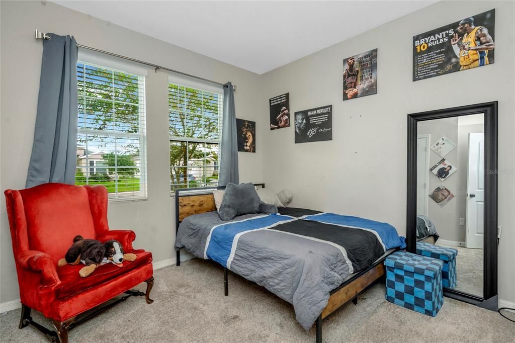 For Sale: $475,000 (4 beds, 3 baths, 2824 Square Feet)