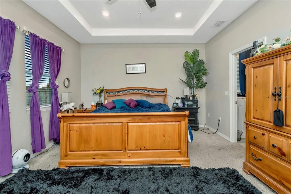 For Sale: $475,000 (4 beds, 3 baths, 2824 Square Feet)