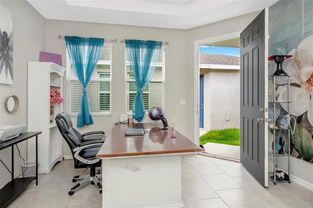 For Sale: $475,000 (4 beds, 3 baths, 2824 Square Feet)