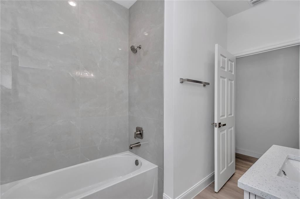 For Sale: $294,900 (4 beds, 2 baths, 1816 Square Feet)