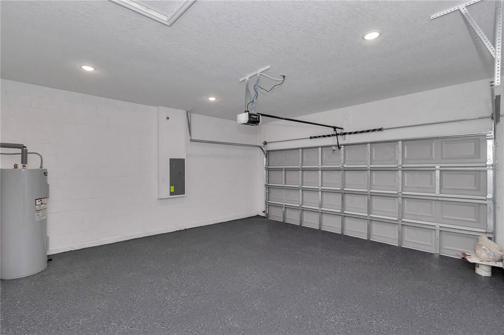 For Sale: $294,900 (4 beds, 2 baths, 1816 Square Feet)