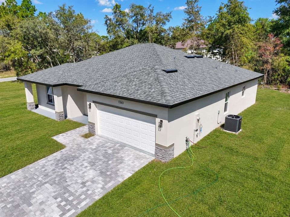 For Sale: $294,900 (4 beds, 2 baths, 1816 Square Feet)