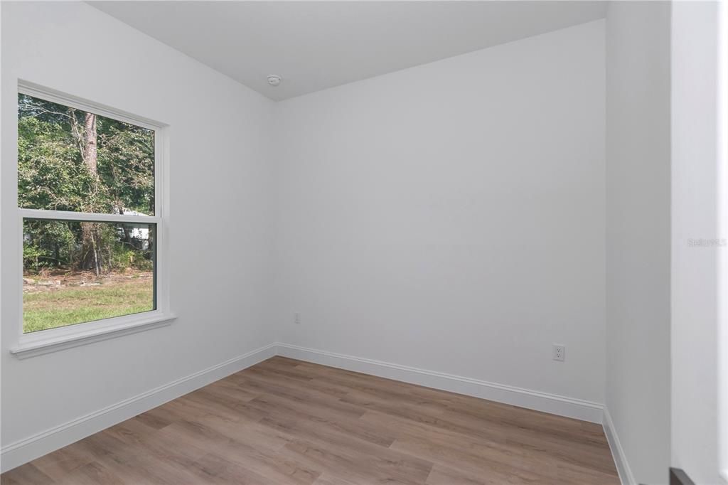 For Sale: $294,900 (4 beds, 2 baths, 1816 Square Feet)