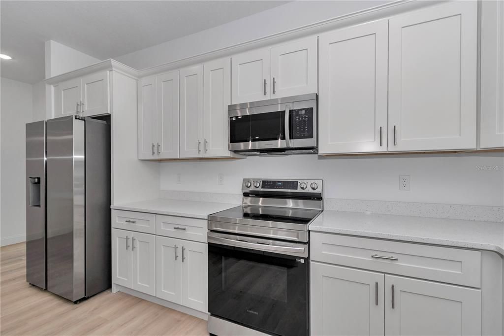 For Sale: $294,900 (4 beds, 2 baths, 1816 Square Feet)