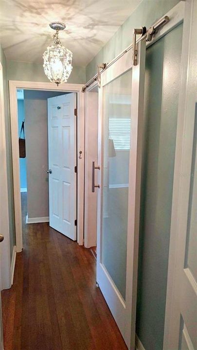 For Rent: $2,300 (3 beds, 1 baths, 1462 Square Feet)