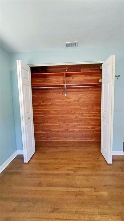 For Rent: $2,300 (3 beds, 1 baths, 1462 Square Feet)