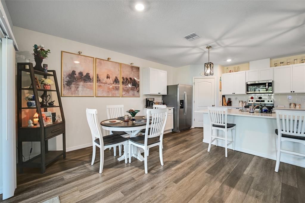 В аренду: $2,750 (4 спален, 2 ванн, 1846 Квадратных фут)
