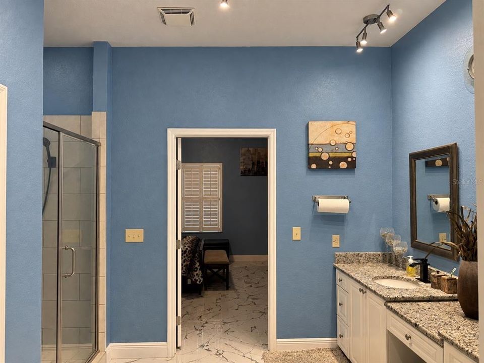 For Sale: $574,900 (3 beds, 2 baths, 1833 Square Feet)