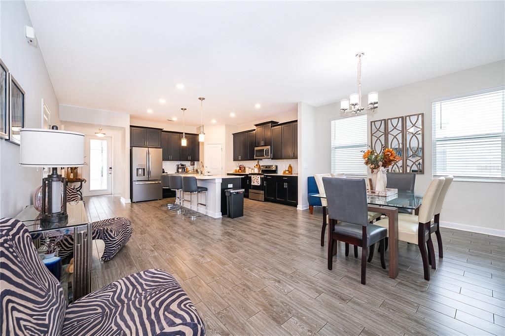 For Sale: $514,999 (3 beds, 2 baths, 2089 Square Feet)