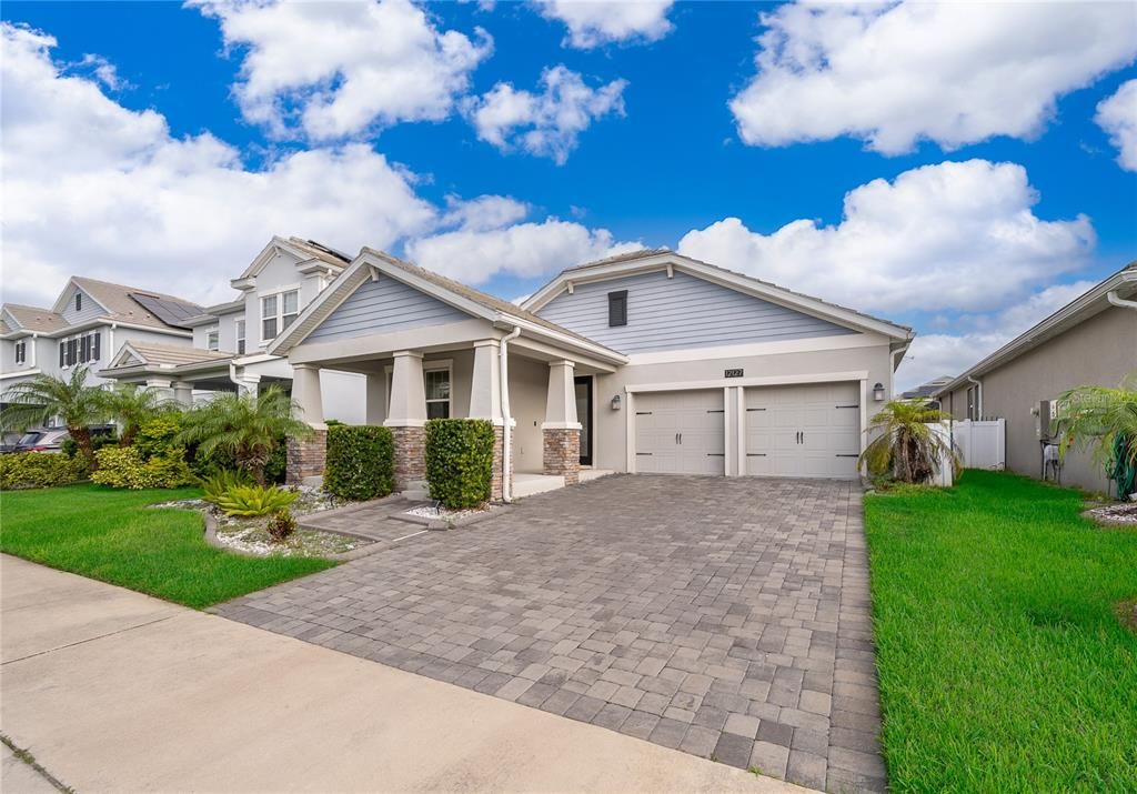 For Sale: $514,999 (3 beds, 2 baths, 2089 Square Feet)