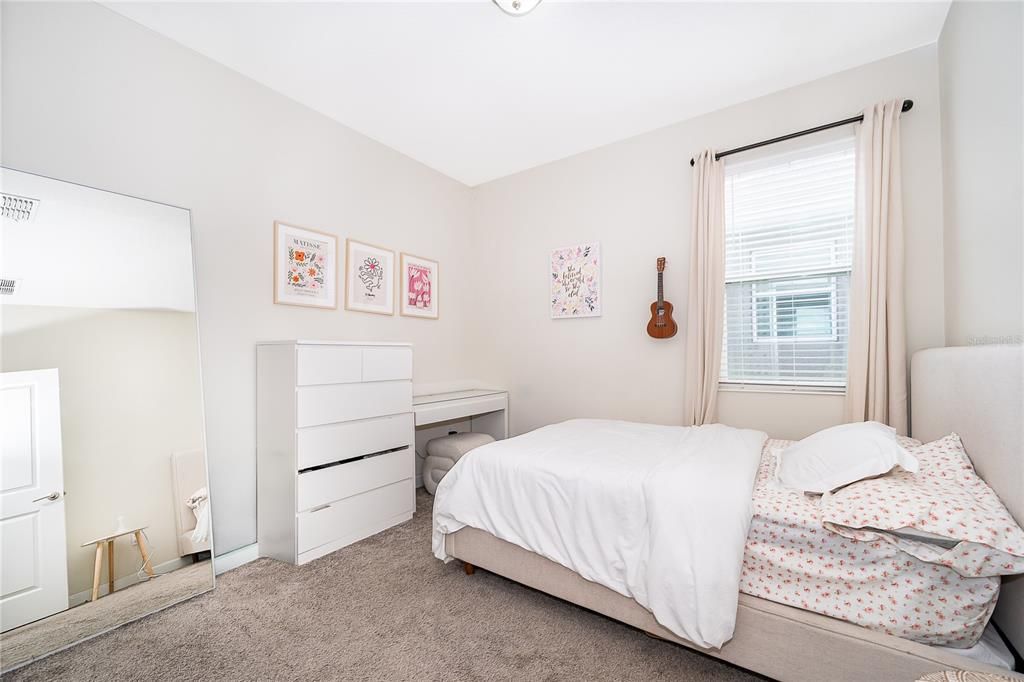 For Sale: $514,999 (3 beds, 2 baths, 2089 Square Feet)