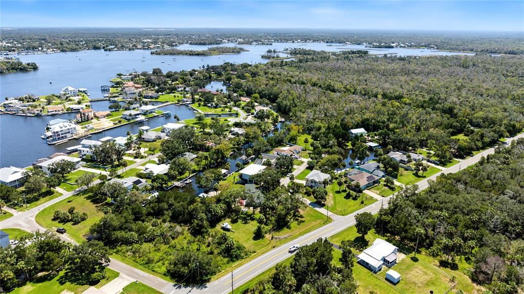 На продажу: $99,900 (0.22 acres)