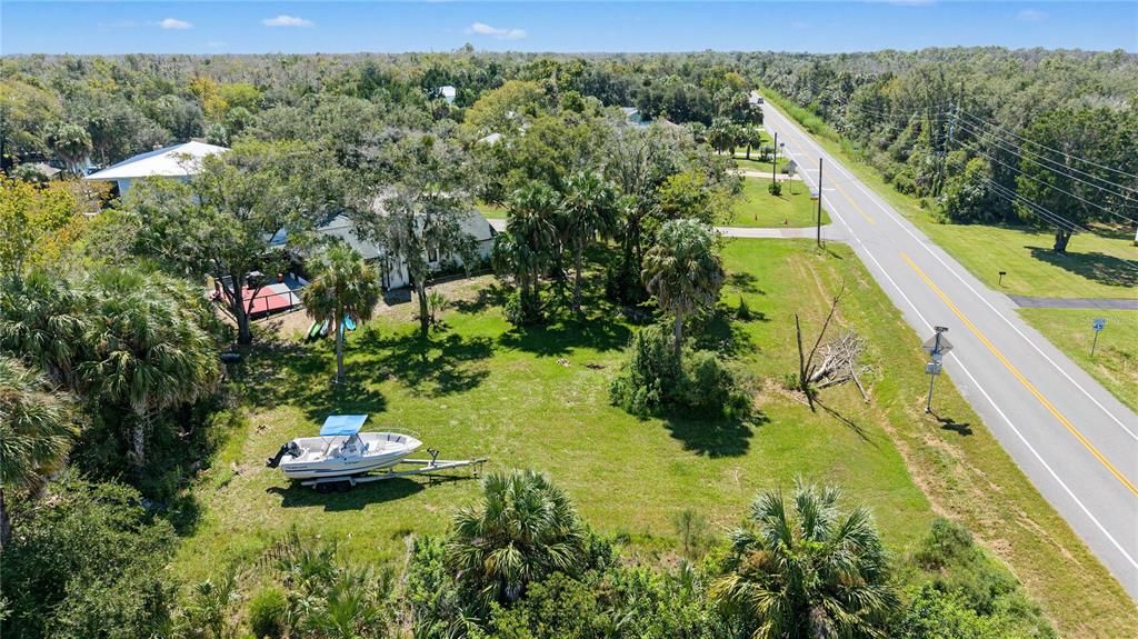 На продажу: $99,900 (0.22 acres)
