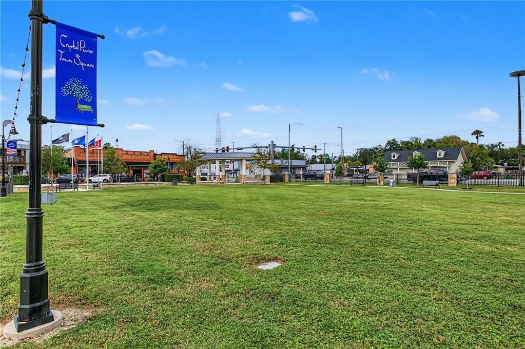 На продажу: $99,900 (0.22 acres)