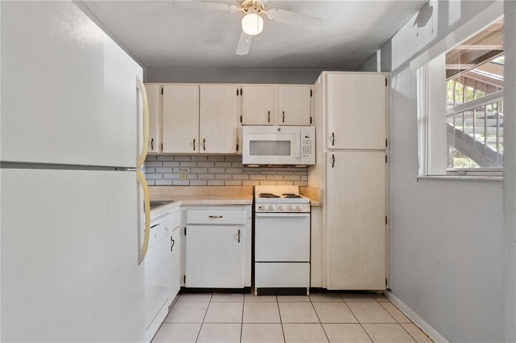 En Venta: $119,900 (1 camas, 1 baños, 658 Pies cuadrados)