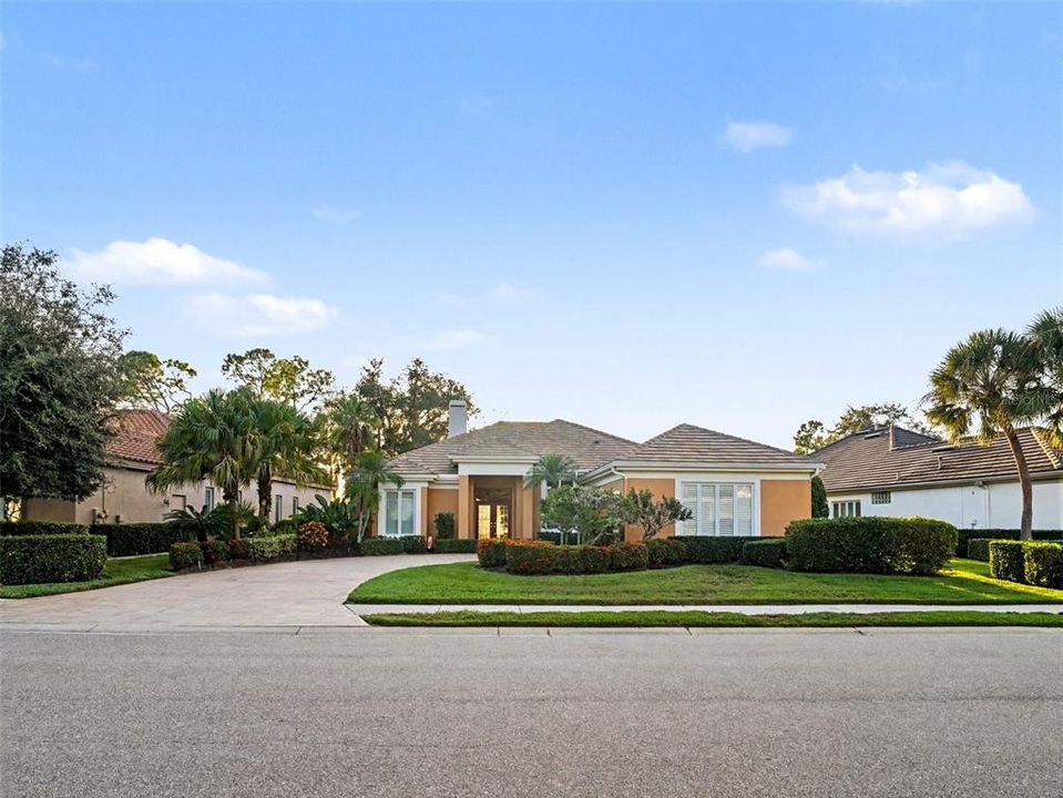 For Sale: $600,000 (3 beds, 3 baths, 2437 Square Feet)