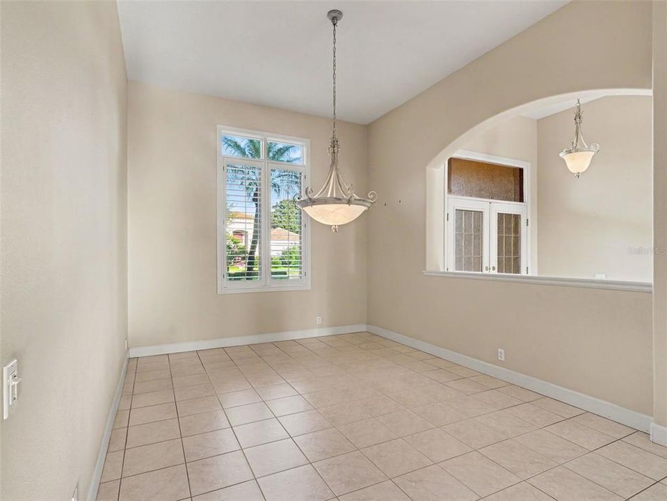 For Sale: $600,000 (3 beds, 3 baths, 2437 Square Feet)