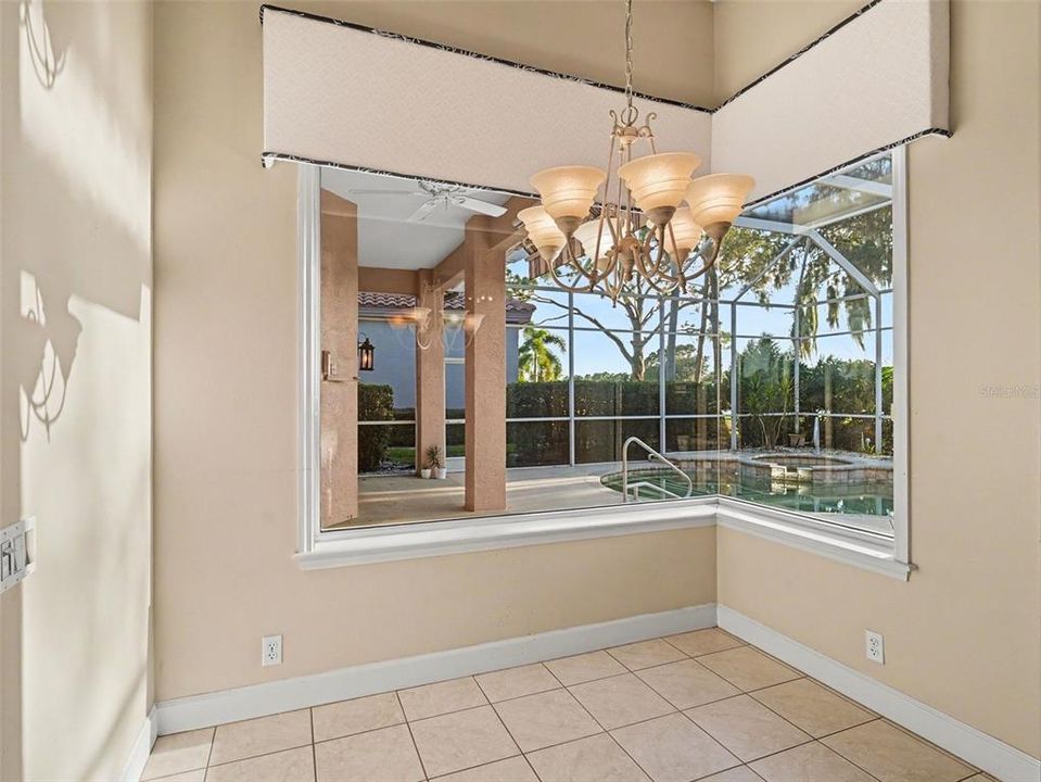 For Sale: $600,000 (3 beds, 3 baths, 2437 Square Feet)