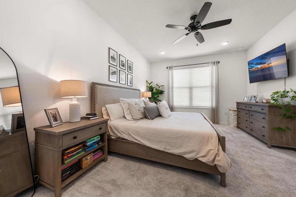 For Sale: $465,000 (4 beds, 2 baths, 2012 Square Feet)