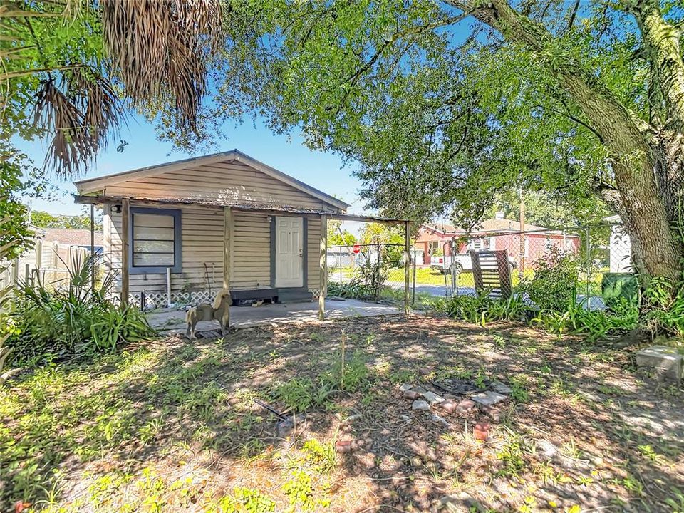 For Sale: $175,000 (3 beds, 1 baths, 936 Square Feet)