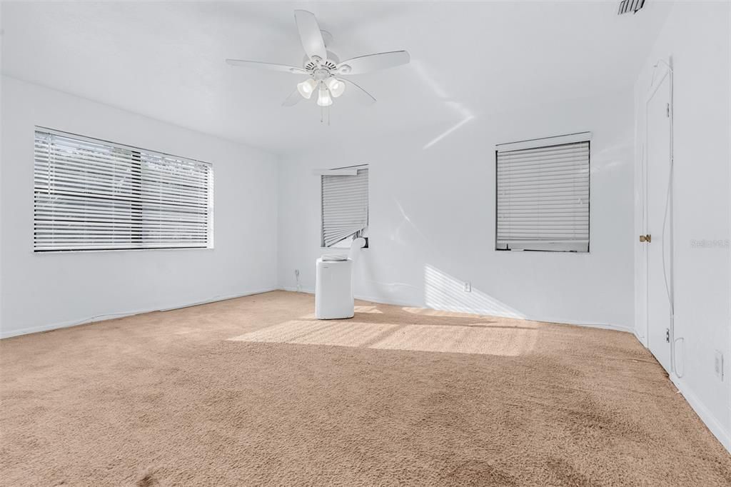 For Sale: $449,000 (4 beds, 2 baths, 2185 Square Feet)