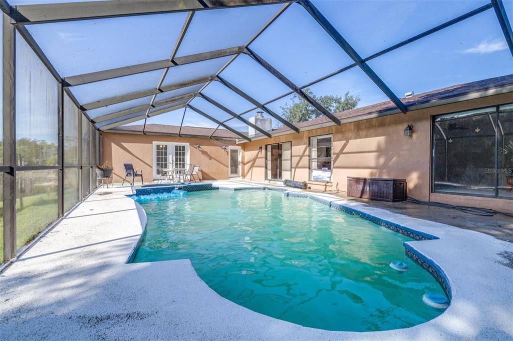 For Sale: $449,000 (4 beds, 2 baths, 2185 Square Feet)