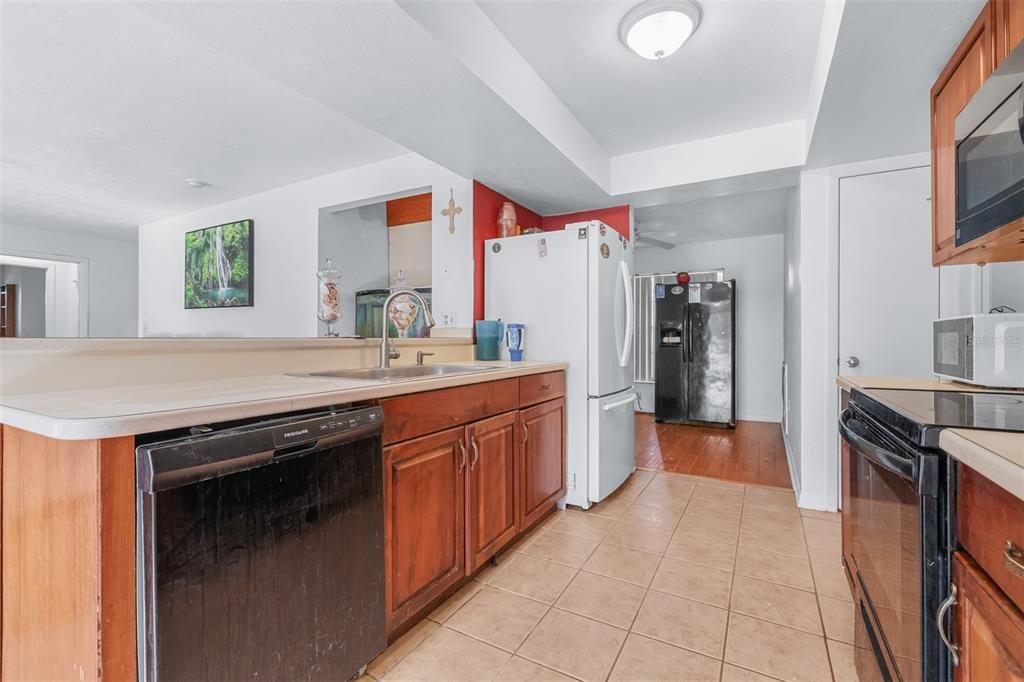 For Sale: $449,000 (4 beds, 2 baths, 2185 Square Feet)