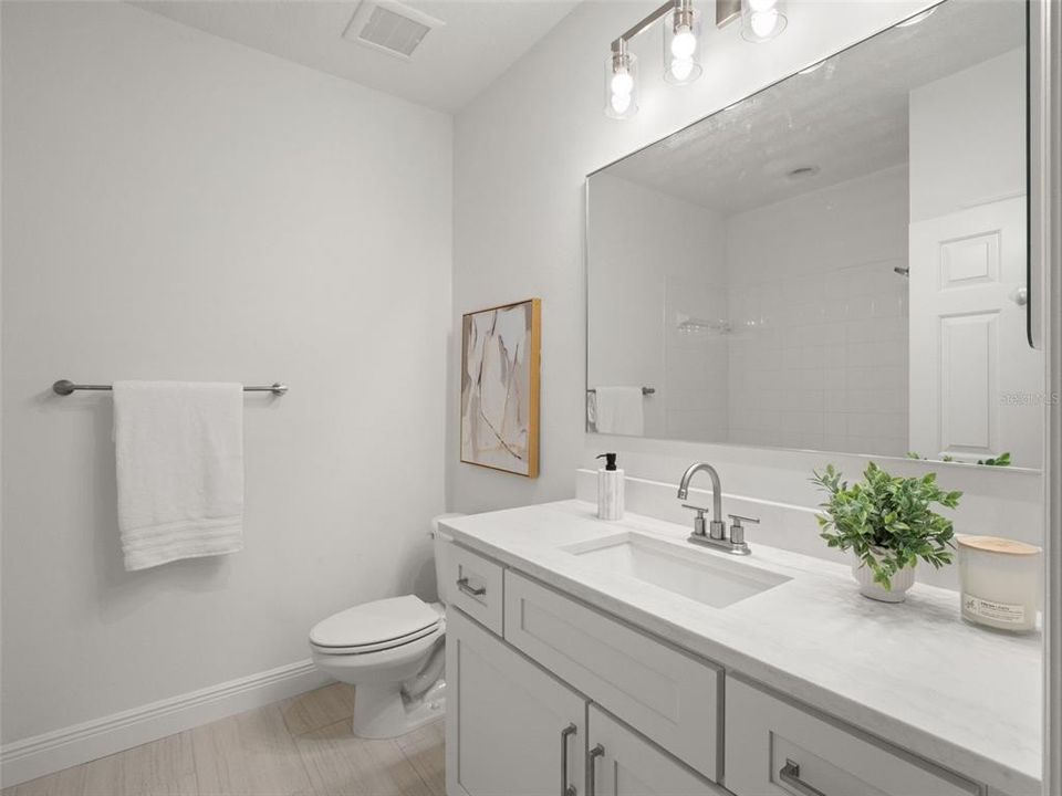 For Sale: $1,330,000 (5 beds, 3 baths, 4056 Square Feet)