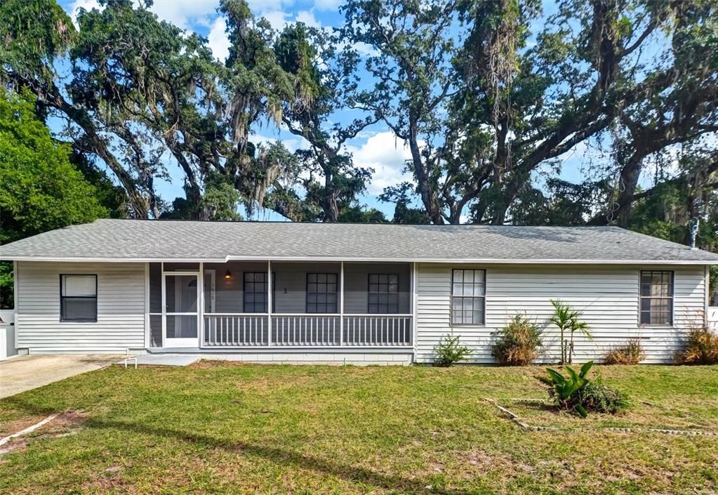 For Sale: $335,000 (4 beds, 2 baths, 1528 Square Feet)