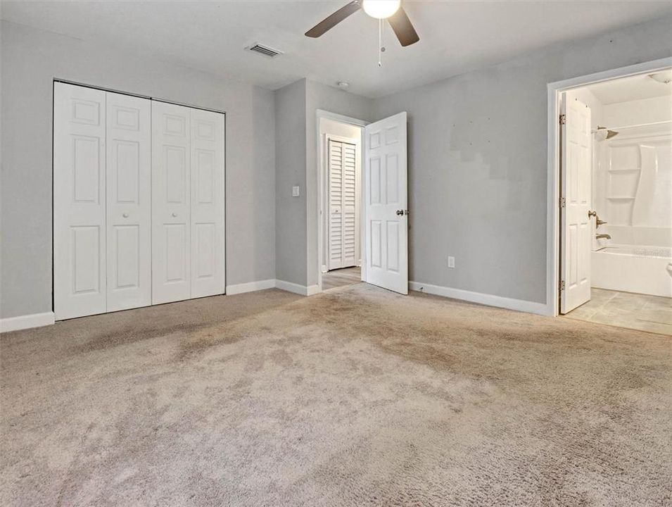 For Sale: $335,000 (4 beds, 2 baths, 1528 Square Feet)