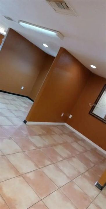 For Sale: $289,000 (0 beds, 0 baths, 1392 Square Feet)