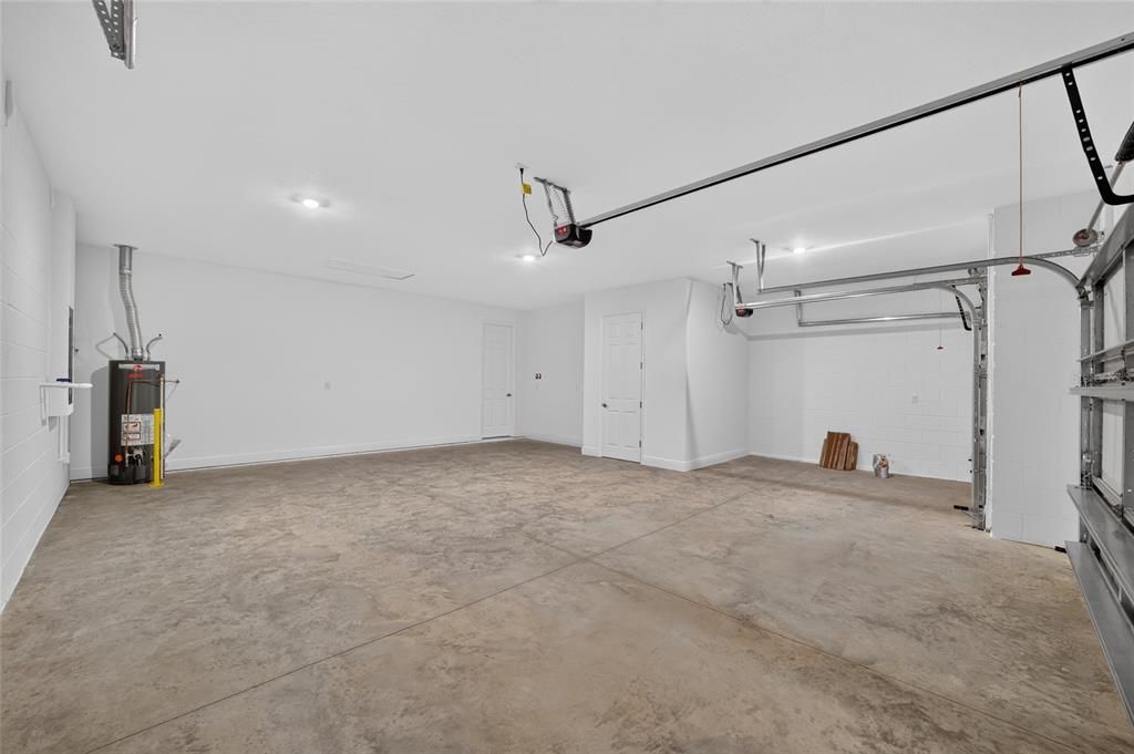 Activo con contrato: $460,645 (2 camas, 2 baños, 2142 Pies cuadrados)