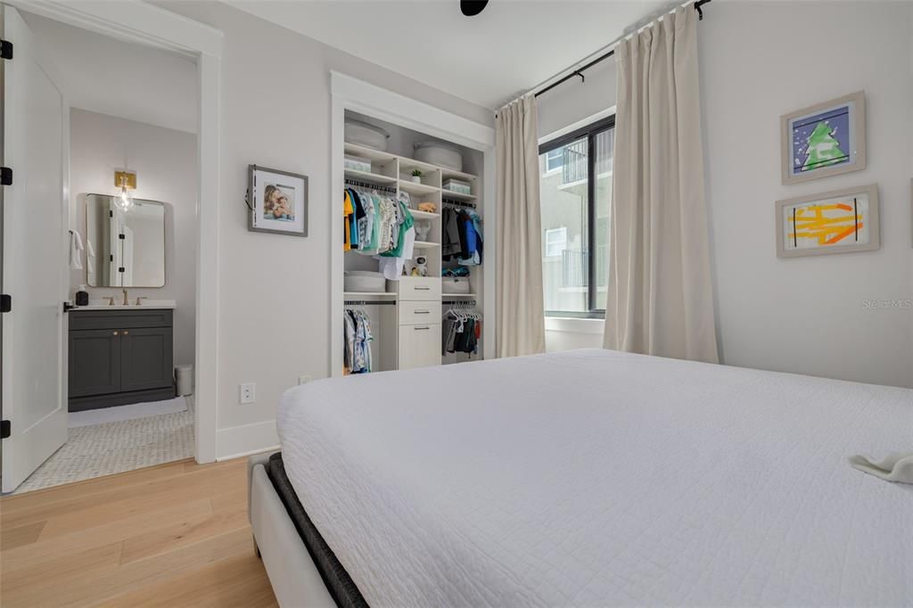 For Sale: $849,900 (2 beds, 2 baths, 1600 Square Feet)