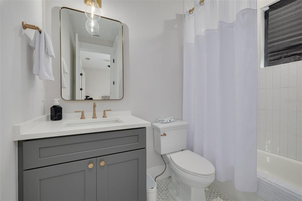 For Sale: $849,900 (2 beds, 2 baths, 1600 Square Feet)