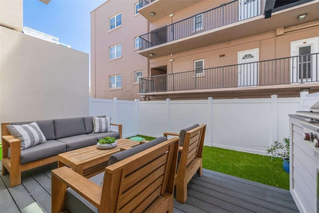 For Sale: $849,900 (2 beds, 2 baths, 1600 Square Feet)