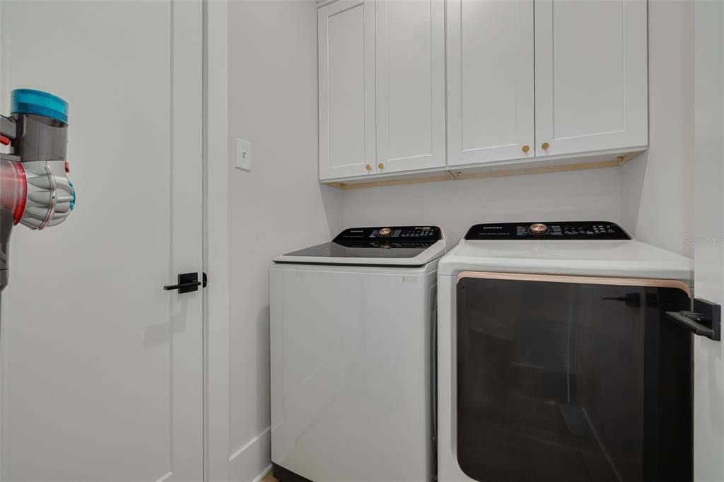 For Sale: $849,900 (2 beds, 2 baths, 1600 Square Feet)