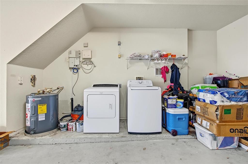 For Sale: $370,000 (2 beds, 2 baths, 1234 Square Feet)