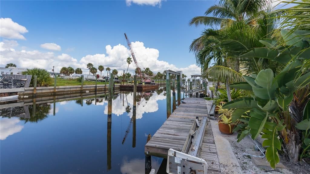 For Sale: $469,000 (2 beds, 2 baths, 1036 Square Feet)