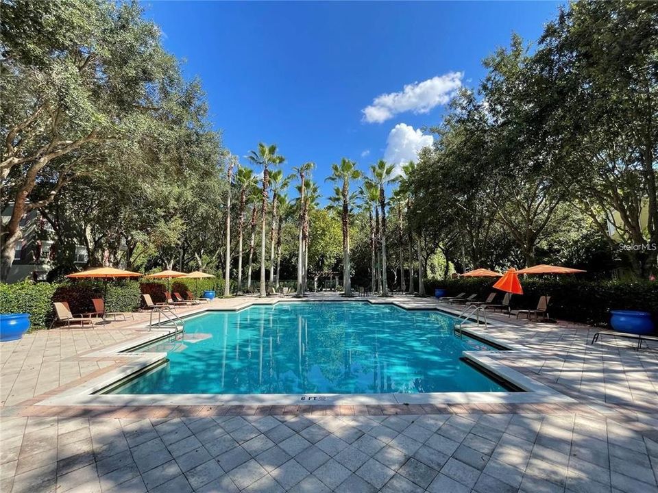 For Sale: $299,997 (2 beds, 2 baths, 1032 Square Feet)
